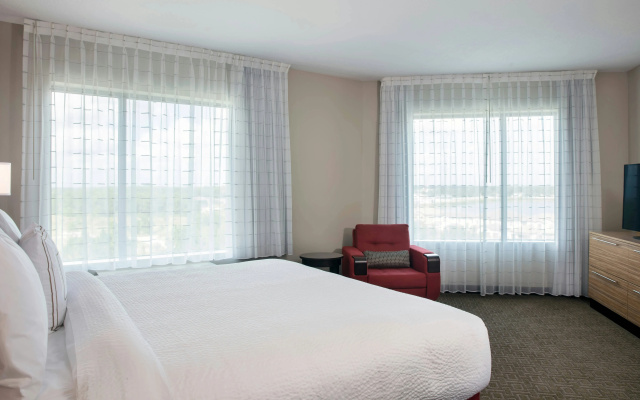 photo 5 of TownePlace Suites by Marriott Orlando Theme Parks/Lake Buena Vista