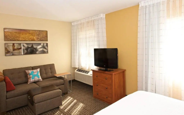 photo 2 of TownePlace Suites Seattle Southcenter