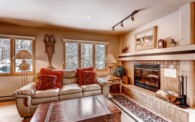 photo 2 of Townsend Place, A Vail Resorts Property