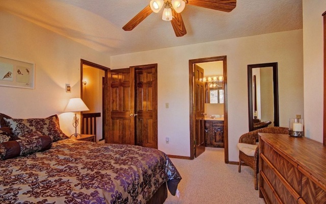 photo 5 of Trappeur 3 2 Br condo by RedAwning
