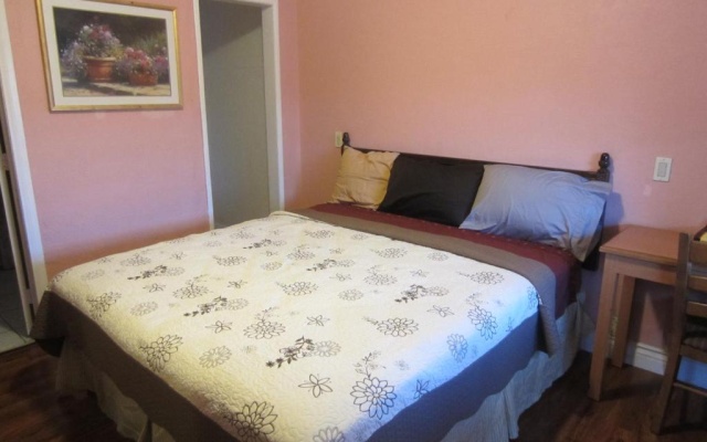 photo 3 of Travel Eagle Inn Motel