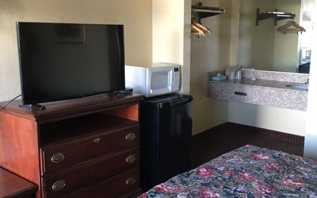 photo 4 of Travel Inn Lebanon Nashville Near I-40