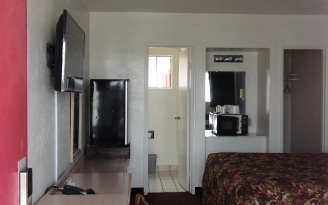 photo 2 of Travel Inn