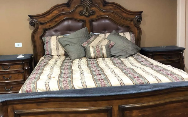 photo 5 of Travelers Inn