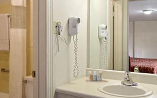 photo 4 of Travelodge Alexandria