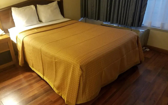 photo 2 of Travelodge by Wyndham Gaylord