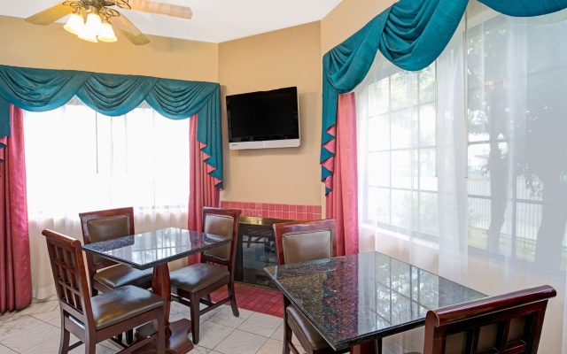 photo 3 of Travelodge by Wyndham Lynwood