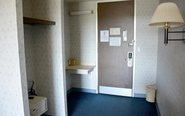 photo 3 of Travelodge by Wyndham Milwaukee