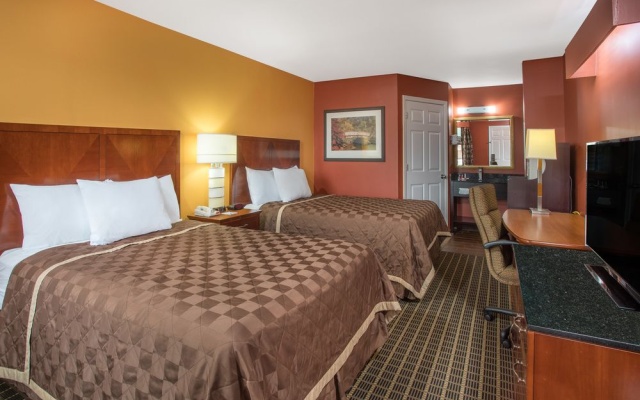 photo 3 of Travelodge Commerce