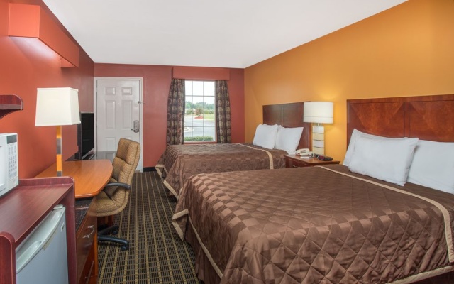 photo 5 of Travelodge Commerce