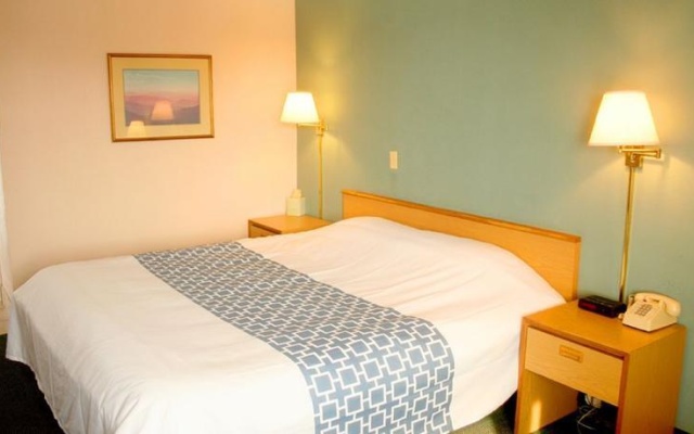 photo 3 of Travelodge Farmington