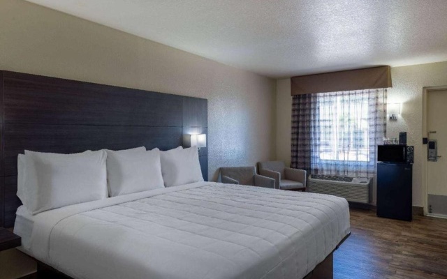 photo 5 of Travelodge By Wyndham Florida City/Homestead/Everglades