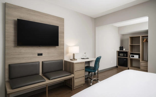 photo 2 of Travelodge by Wyndham LAX