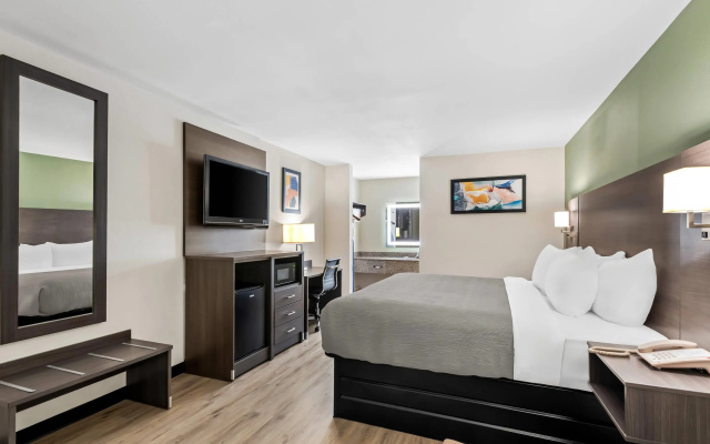 photo 5 of Travelodge by Wyndham New Orleans West Harvey Hotel