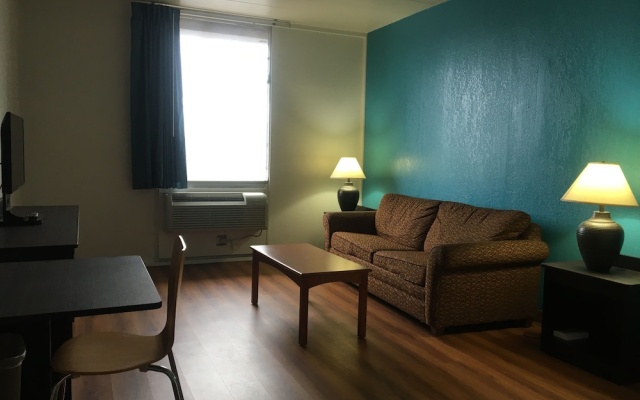 photo 5 of Travelodge OHare/Chicago