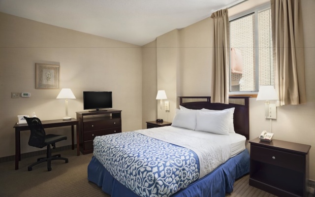 photo 4 of Travelodge Philadelphia Convention Center
