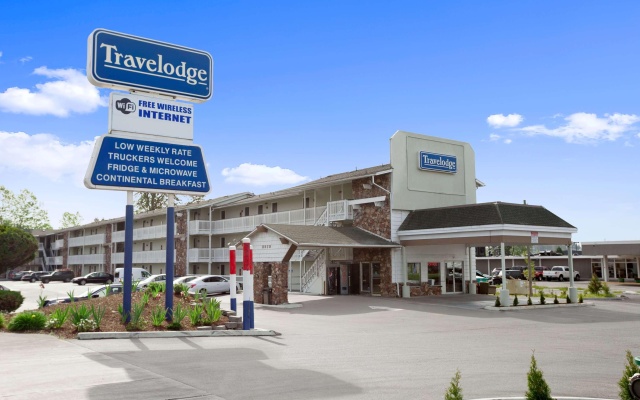 photo 4 of Travelodge Port of Tacoma WA