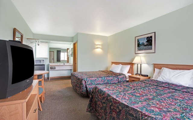 photo 4 of Travelodge by Wyndham Seattle North of Downtown