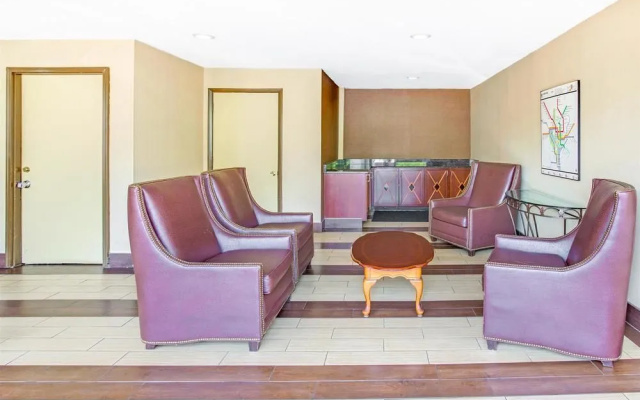 photo 2 of Travelodge Silver Spring