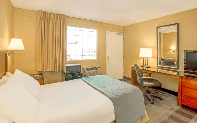 photo 4 of Travelodge by Wyndham Silver Spring