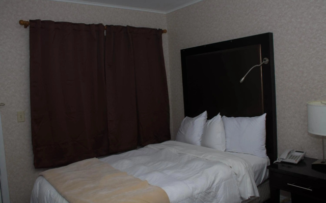 photo 3 of Atlantic Inn & Suites