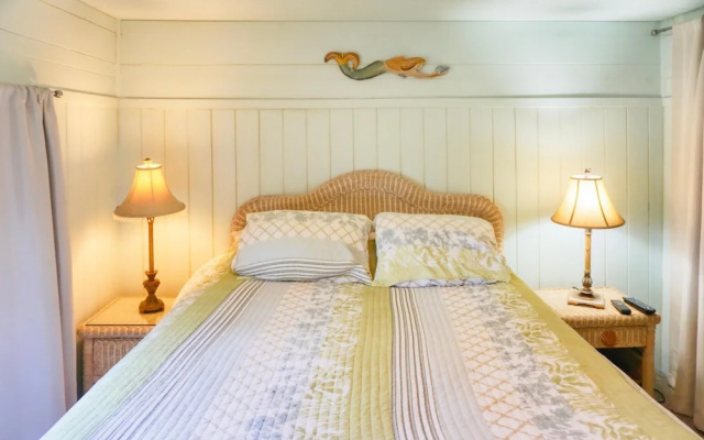 photo 5 of Treasure Island Beach Retreat Sleeps Up To 2