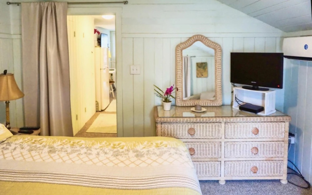 photo 4 of Treasure Island Beach Retreat Sleeps Up To 5