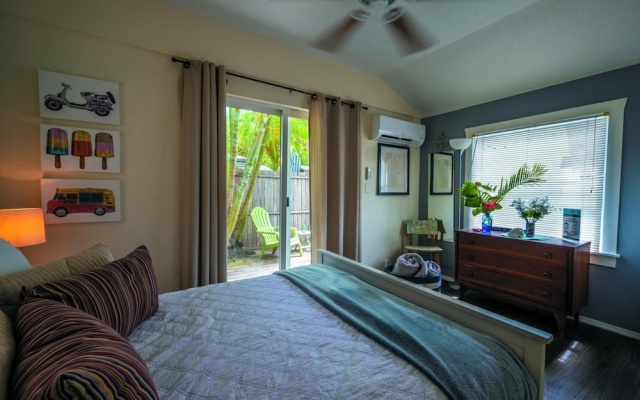 photo 4 of Treasure Island Sunset Beach Bungalow by Tech Travel