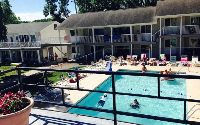 photo 2 of Triggs Bay Resort