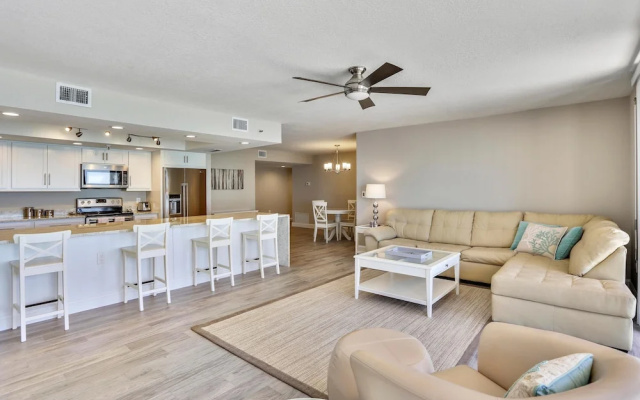 photo 4 of Trillium 4C Beach Front With Private Balcony/updated/pool!