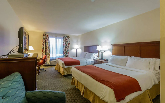 photo 2 of Triple Play Resort Hotel & Suites