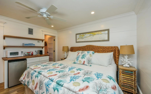 photo 2 of Tropical Breeze Resort