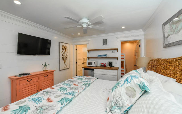 photo 3 of Tropical Breeze Resort