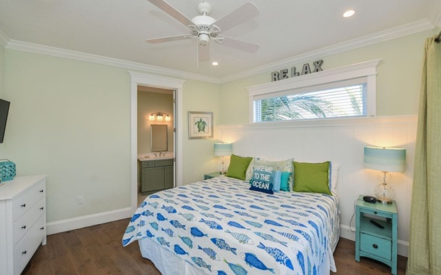 photo 2 of Tropical Hideaway
