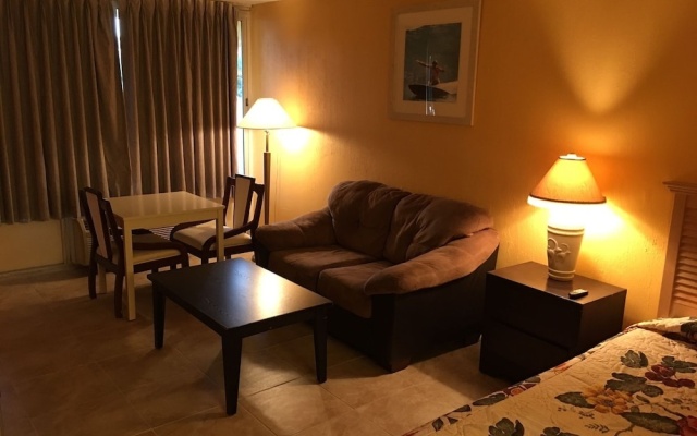 photo 4 of Tropical Inn Palm Bay