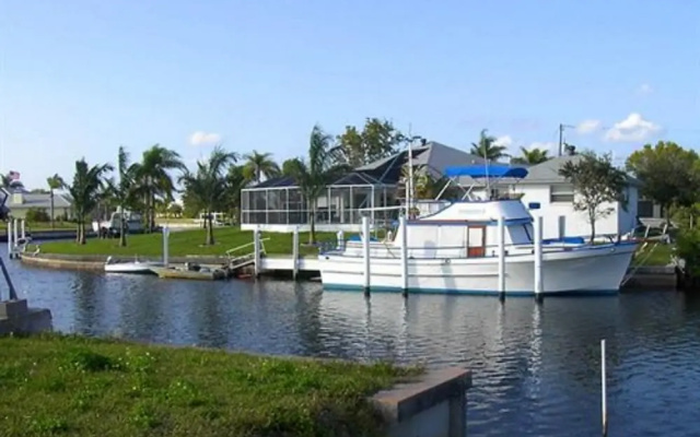 photo 2 of Tropical Paradise Bed & Breakfast