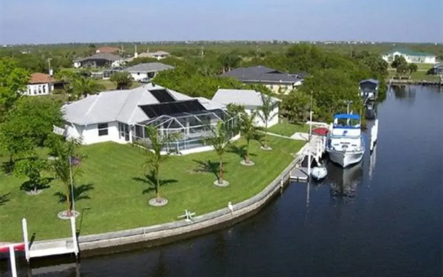 photo 3 of Tropical Paradise Bed & Breakfast