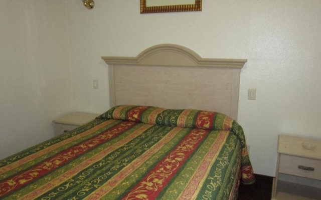 photo 4 of Tropico Motel