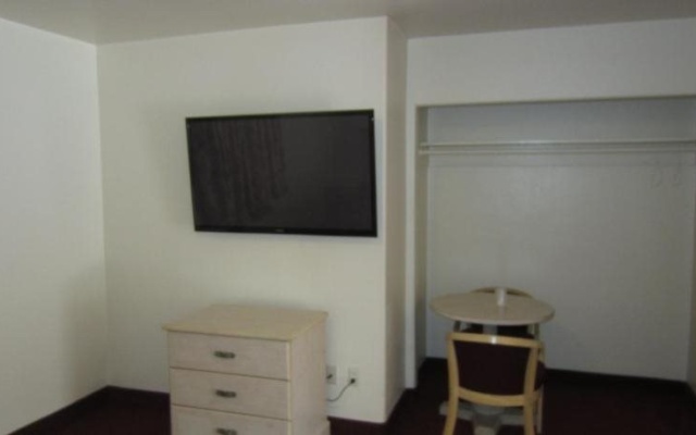 photo 5 of Tropico Motel