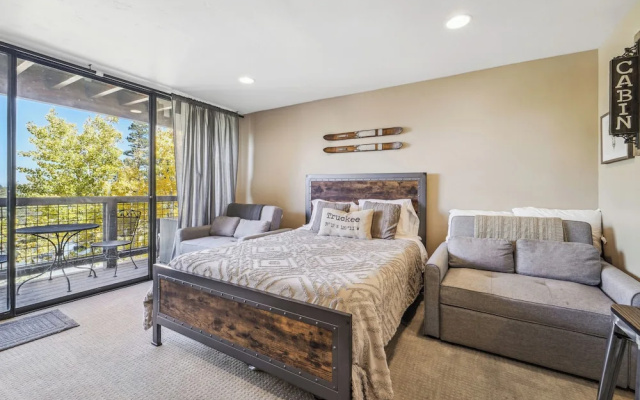 photo 5 of On-site Skiing: Truckee Studio w/ Balcony