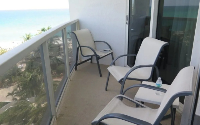 photo 3 of TRUMOV1BRS Unit - 605 - 1 Br Condo