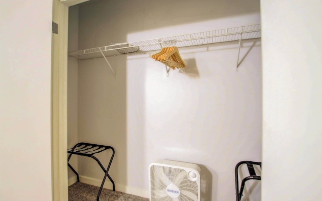 photo 5 of TWO CozySuites Apt w Skybridge Access 3