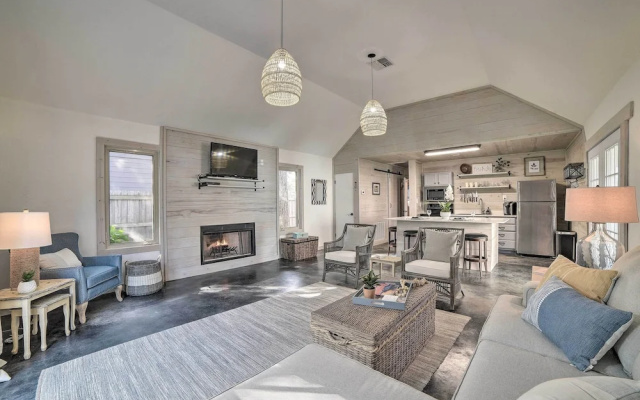 photo 5 of Outdoor Oasis & Grills: Ultimate Rockport Home!
