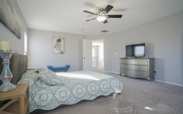 photo 2 of Ultra Modern Las Vegas Home 20min From The Strip