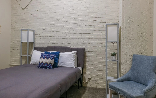 photo 5 of FRONTDESK 917 Locust St Apts Downtown St Louis