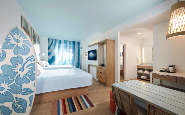 photo 3 of Universal Endless Summer Resort — Surfside Inn and Suites