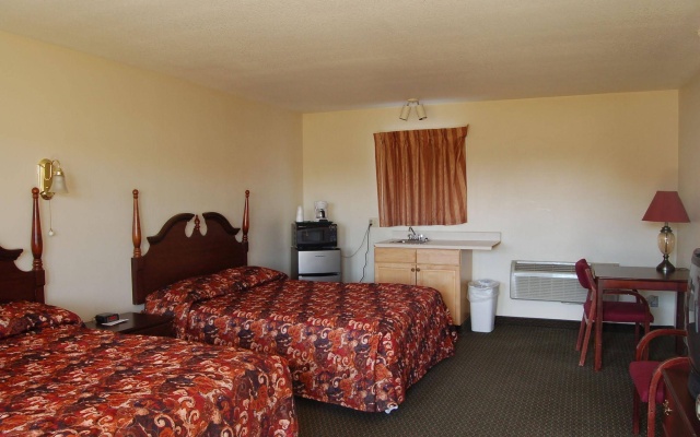 photo 4 of University Inn