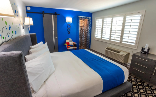 photo 4 of University Inn Tempe
