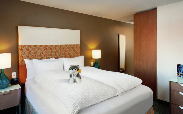 photo 4 of Staypineapple, University Inn, University District Seattle