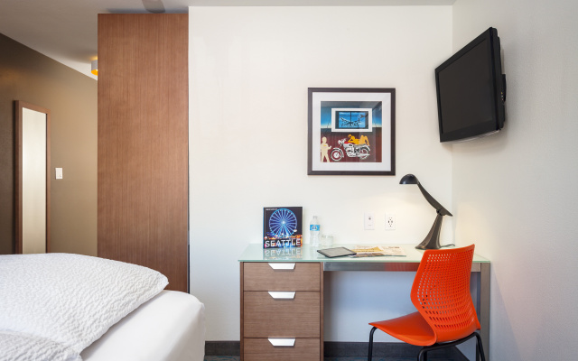 photo 5 of Staypineapple, University Inn, University District Seattle